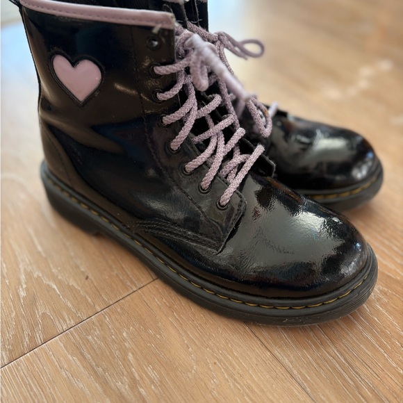 Dr. Martens Kids Combat Boots with Purple Detail Size 4 - Picture 4 of 5